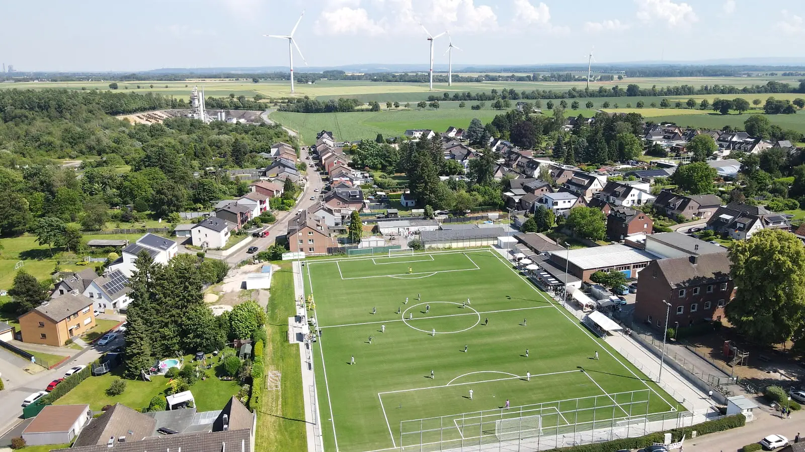 Luftaufnahme der Platzanlage